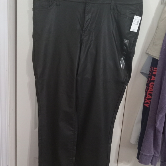 Maurices Sleek Black Flare Pants - Picture 1 of 4